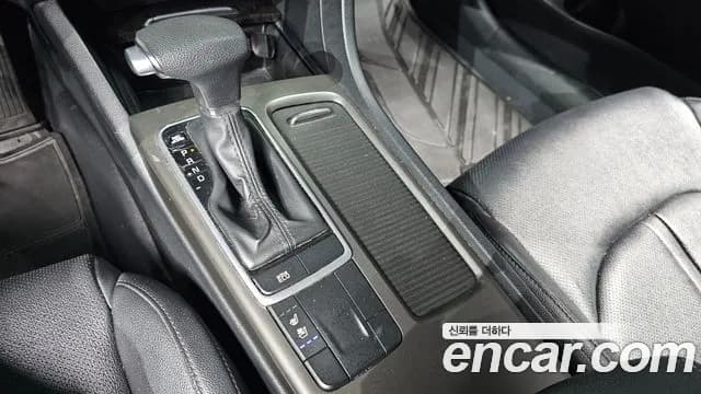 2019 Kia The New K5 2nd Gen 2.0 LPI Taxi Sold VIN KNAGU416BKA261725 – exterior detail 2019 Kia The New K5 2nd Gen 2.0 LPI Taxi Sold VIN KNAGU416BKA261725 – exterior detail