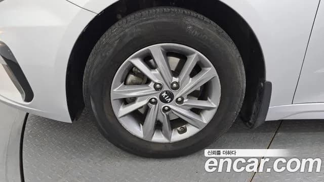 2019 Kia The New K5 2nd Gen 2.0 LPI Taxi Sold VIN KNAGU416BKA342634 – front exterior 2019 Kia The New K5 2nd Gen 2.0 LPI Taxi Sold VIN KNAGU416BKA342634 – front exterior