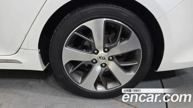 2018 Kia K5 2nd Gen 1.6 Turbo SX Sold VIN KNAGW417GJA227921 – photo 16 2018 Kia K5 2nd Gen 1.6 Turbo SX Sold VIN KNAGW417GJA227921 – photo 16