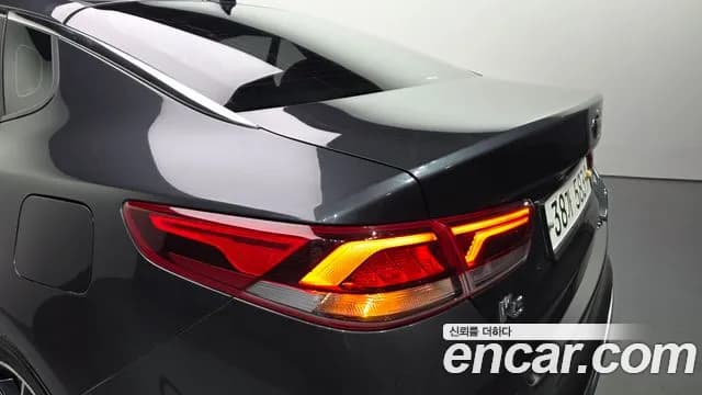 2020 Kia The New K5 2nd Gen 1.6 Turbo Sold VIN KNAGW417GLA354765 – exterior detail 2020 Kia The New K5 2nd Gen 1.6 Turbo Sold VIN KNAGW417GLA354765 – exterior detail