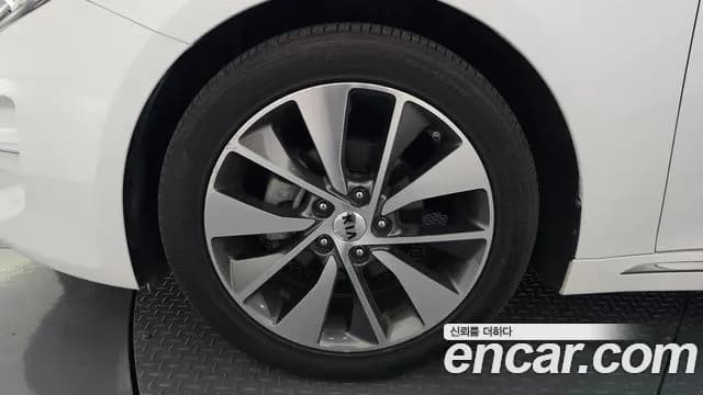 2017 Kia K5 2nd Gen 2.0 MX Sold VIN KNAGX411BHA146777 – photo 13 2017 Kia K5 2nd Gen 2.0 MX Sold VIN KNAGX411BHA146777 – photo 13