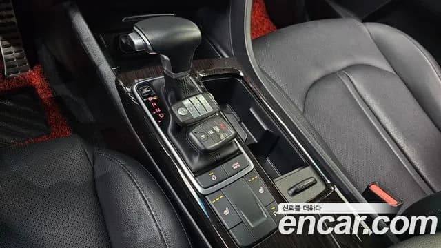 2017 Kia K5 2nd Gen 2.0 SX Sold VIN KNAGX411BHA163053 – trunk area 2017 Kia K5 2nd Gen 2.0 SX Sold VIN KNAGX411BHA163053 – trunk area