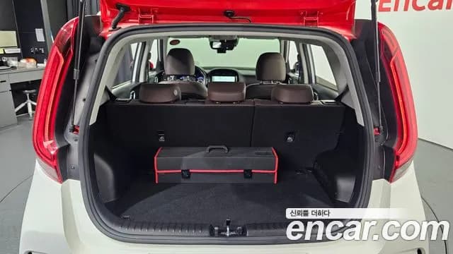 2019 Kia Soul Booster 1.6 T-GDI Noblesse Sold VIN KNAJ381FGKK013899 – side profile 2019 Kia Soul Booster 1.6 T-GDI Noblesse Sold VIN KNAJ381FGKK013899 – side profile