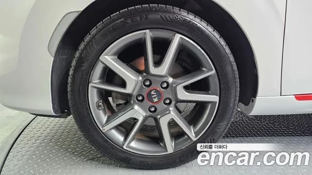2019 Kia Soul Booster 1.6 T-GDI Noblesse Sold VIN KNAJ381FGKK013899 – trunk area 2019 Kia Soul Booster 1.6 T-GDI Noblesse Sold VIN KNAJ381FGKK013899 – trunk area