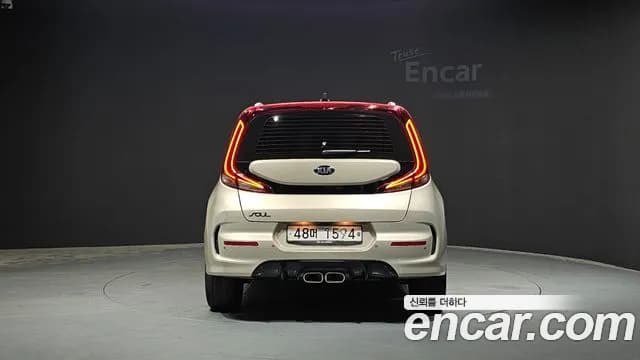 2019 Kia Soul Booster 1.6 T-GDI Noblesse Sold VIN KNAJ381FGKK016436 – exterior detail 2019 Kia Soul Booster 1.6 T-GDI Noblesse Sold VIN KNAJ381FGKK016436 – exterior detail