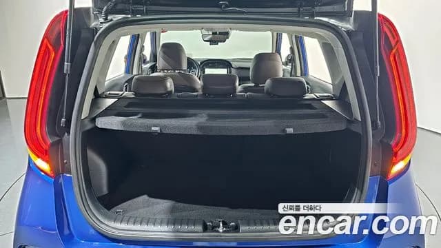 2019 Kia Soul Booster 1.6 T-GDI Noblesse Sold VIN KNAJ581FGKK002478 – rear exterior 2019 Kia Soul Booster 1.6 T-GDI Noblesse Sold VIN KNAJ581FGKK002478 – rear exterior