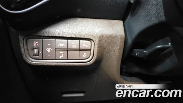 2020 Kia Soul Booster 1.6 T-GDI Noblesse Sold VIN KNAJ581FGLK109572 – trunk area 2020 Kia Soul Booster 1.6 T-GDI Noblesse Sold VIN KNAJ581FGLK109572 – trunk area