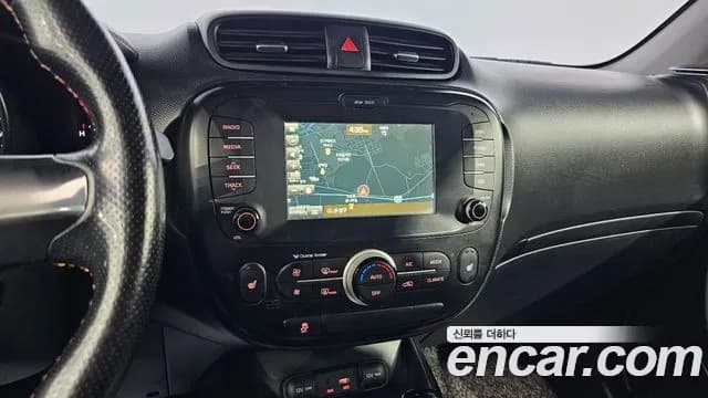 2018 Kia The New Soul 1.6 GDi Prestige Sold VIN KNAJN812BJK640197 – interior seats 2018 Kia The New Soul 1.6 GDi Prestige Sold VIN KNAJN812BJK640197 – interior seats
