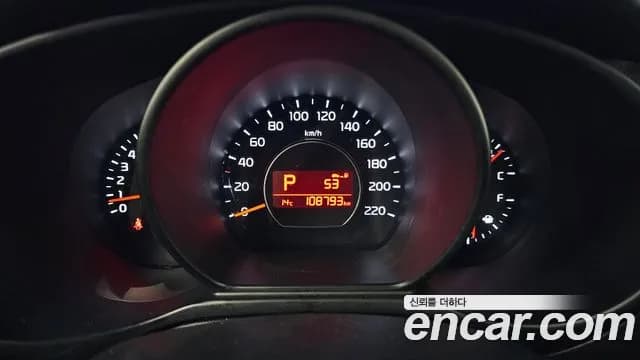 2018 Kia The New Soul 1.6 GDi Prestige Sold VIN KNAJN812BJK640197 – exterior detail 2018 Kia The New Soul 1.6 GDi Prestige Sold VIN KNAJN812BJK640197 – exterior detail