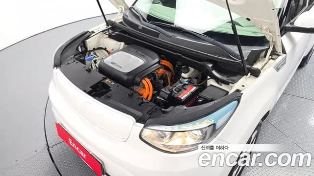2018 Kia Soul EV EV Sold VIN KNAJN81EFJK025917 – interior seats 2018 Kia Soul EV EV Sold VIN KNAJN81EFJK025917 – interior seats