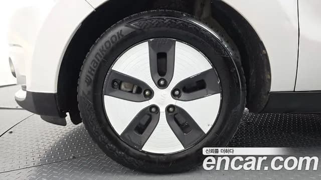2018 Kia Soul EV EV Sold VIN KNAJN81EFJK025917 – photo 24 2018 Kia Soul EV EV Sold VIN KNAJN81EFJK025917 – photo 24
