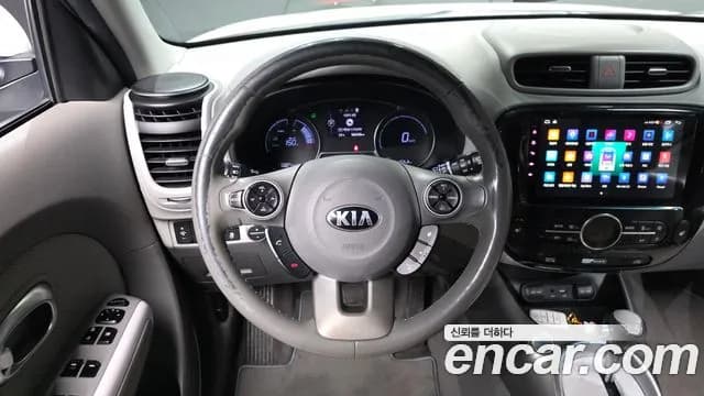 2018 Kia Soul EV EV Sold VIN KNAJN81EFJK025967 – rear exterior 2018 Kia Soul EV EV Sold VIN KNAJN81EFJK025967 – rear exterior