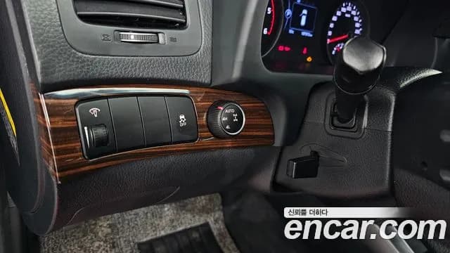 2017 Kia The New Mohave Diesel 3.0 4WD Sold VIN KNAKM814DHA168798 – interior seats 2017 Kia The New Mohave Diesel 3.0 4WD Sold VIN KNAKM814DHA168798 – interior seats