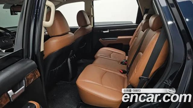 2018 Kia The New Mohave Diesel 3.0 4WD Sold VIN KNAKM814DJA178548 – trunk area 2018 Kia The New Mohave Diesel 3.0 4WD Sold VIN KNAKM814DJA178548 – trunk area