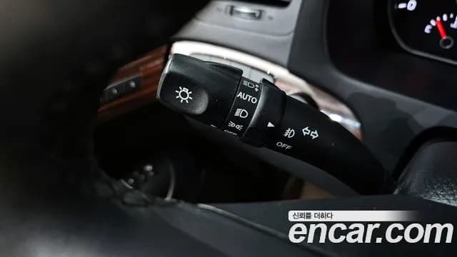 2017 Kia The New Mohave Diesel 3.0 4WD Sold VIN KNAKN814DHA164758 – exterior detail 2017 Kia The New Mohave Diesel 3.0 4WD Sold VIN KNAKN814DHA164758 – exterior detail