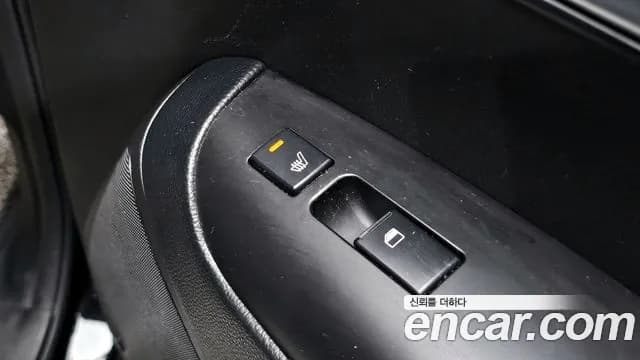 2017 Kia The New Mohave Diesel 3.0 4WD Sold VIN KNAKN814DHA165555 – exterior detail 2017 Kia The New Mohave Diesel 3.0 4WD Sold VIN KNAKN814DHA165555 – exterior detail