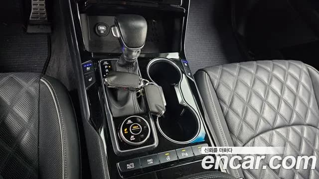 2021 Kia Mohave The Master Diesel 3.0 4WD 7-Seater Sold VIN KNAKN814DMA232947 – exterior detail 2021 Kia Mohave The Master Diesel 3.0 4WD 7-Seater Sold VIN KNAKN814DMA232947 – exterior detail