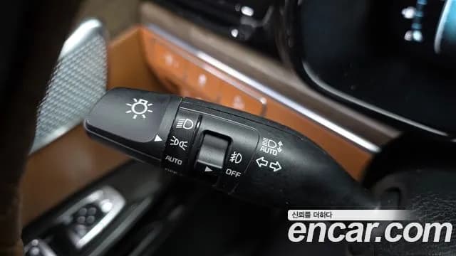 2022 Kia Mohave The Master Diesel 3.0 4WD 5-Seater Sold VIN KNAKN814DNA236883 – photo 27 2022 Kia Mohave The Master Diesel 3.0 4WD 5-Seater Sold VIN KNAKN814DNA236883 – photo 27