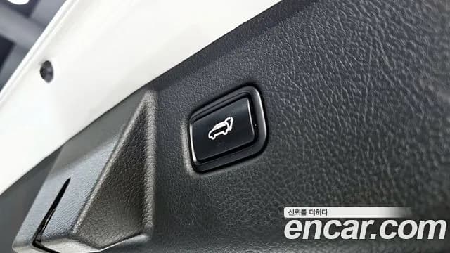 2022 Kia Mohave The Master Diesel 3.0 4WD 6-Seater Sold VIN KNAKN814DNA237319 – front exterior 2022 Kia Mohave The Master Diesel 3.0 4WD 6-Seater Sold VIN KNAKN814DNA237319 – front exterior
