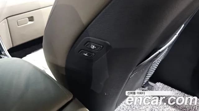 2022 Kia Mohave The Master Diesel 3.0 4WD 5-Seater Sold VIN KNAKN814DNA239503 – photo 34 2022 Kia Mohave The Master Diesel 3.0 4WD 5-Seater Sold VIN KNAKN814DNA239503 – photo 34