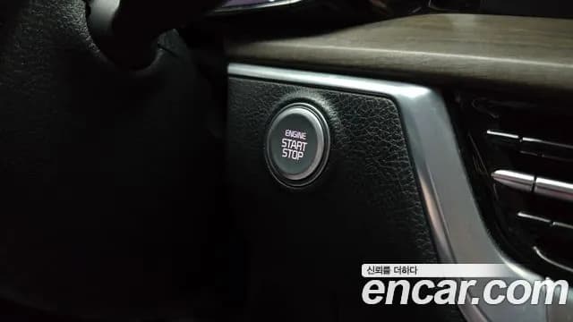 2022 Kia Mohave The Master Diesel 3.0 4WD 6-Seater Sold VIN KNAKN814DNA239966 – trunk area 2022 Kia Mohave The Master Diesel 3.0 4WD 6-Seater Sold VIN KNAKN814DNA239966 – trunk area
