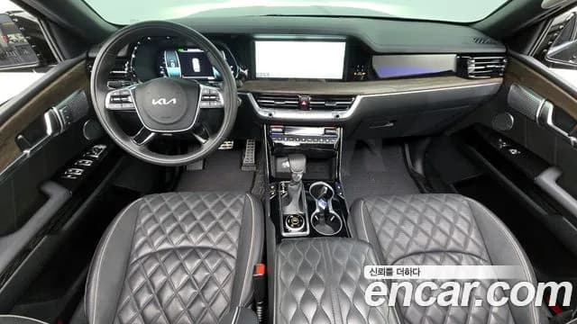2022 Kia Mohave The Master Diesel 3.0 4WD 6-Seater Sold VIN KNAKN814DNA241329 – trunk area 2022 Kia Mohave The Master Diesel 3.0 4WD 6-Seater Sold VIN KNAKN814DNA241329 – trunk area