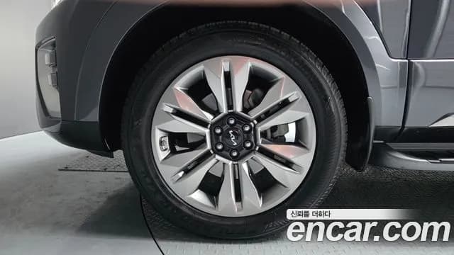 2024 Kia Mohave The Master Diesel 3.0 4WD 5-Seater Sold VIN KNAKN814DRA252486 – trunk area 2024 Kia Mohave The Master Diesel 3.0 4WD 5-Seater Sold VIN KNAKN814DRA252486 – trunk area