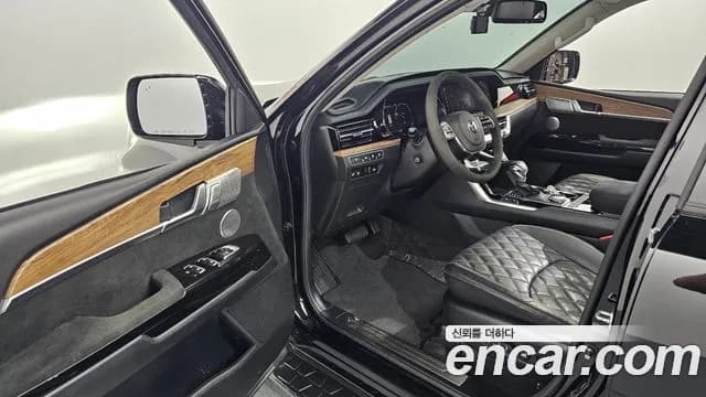 2021 Kia Mohave The Master Diesel 3.0 4WD 6-Seater Sold VIN KNAKR814DMA220789 – exterior detail 2021 Kia Mohave The Master Diesel 3.0 4WD 6-Seater Sold VIN KNAKR814DMA220789 – exterior detail
