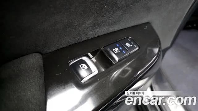 2022 Kia Mohave The Master Diesel 3.0 4WD 6-Seater Sold VIN KNAKR814DNA239633 – interior seats 2022 Kia Mohave The Master Diesel 3.0 4WD 6-Seater Sold VIN KNAKR814DNA239633 – interior seats