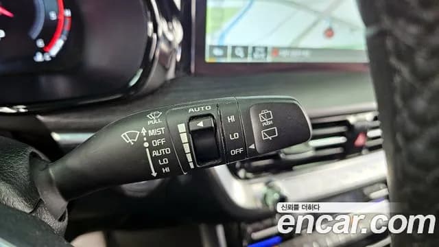2022 Kia Mohave The Master Diesel 3.0 4WD 7-Seater Sold VIN KNAKR814DNA240752 – trunk area 2022 Kia Mohave The Master Diesel 3.0 4WD 7-Seater Sold VIN KNAKR814DNA240752 – trunk area