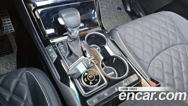 2023 Kia Mohave The Master Diesel 3.0 4WD 7-Seater Sold VIN KNAKR814DPA249184 – photo 14 2023 Kia Mohave The Master Diesel 3.0 4WD 7-Seater Sold VIN KNAKR814DPA249184 – photo 14
