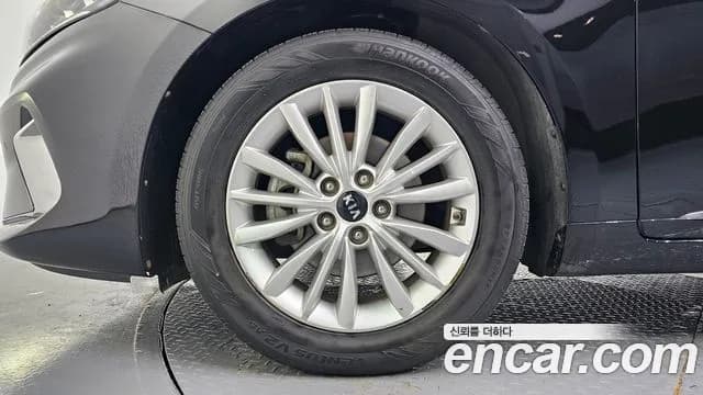 2020 Kia K7 Premier 3.0 LPI Standard(Rented Car) Sold VIN KNALA418BLA198265 – front exterior 2020 Kia K7 Premier 3.0 LPI Standard(Rented Car) Sold VIN KNALA418BLA198265 – front exterior