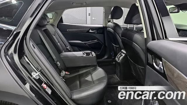 2020 Kia K7 Premier 3.0 LPI Standard(Rented Car) Sold VIN KNALA418BLA198265 – undercarriage 2020 Kia K7 Premier 3.0 LPI Standard(Rented Car) Sold VIN KNALA418BLA198265 – undercarriage