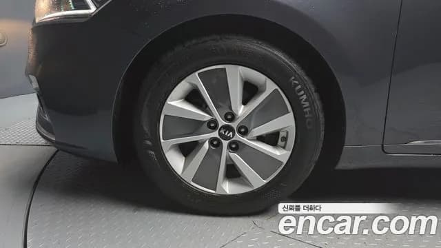 2017 Kia All New K7 Hybrid Prestige Sold VIN KNALA41GBHA001951 – photo 17 2017 Kia All New K7 Hybrid Prestige Sold VIN KNALA41GBHA001951 – photo 17