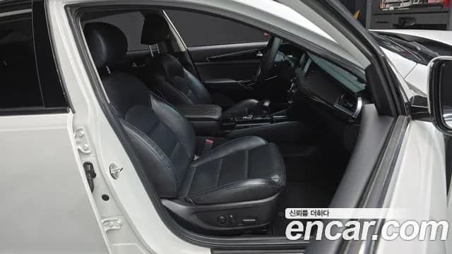 2017 Kia All New K7 Hybrid Prestige Sold VIN KNALA41GBHA004352 – photo 15 2017 Kia All New K7 Hybrid Prestige Sold VIN KNALA41GBHA004352 – photo 15