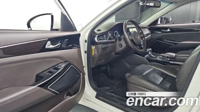 2017 Kia All New K7 Hybrid Prestige Sold VIN KNALA41GBHA005343 – side profile 2017 Kia All New K7 Hybrid Prestige Sold VIN KNALA41GBHA005343 – side profile