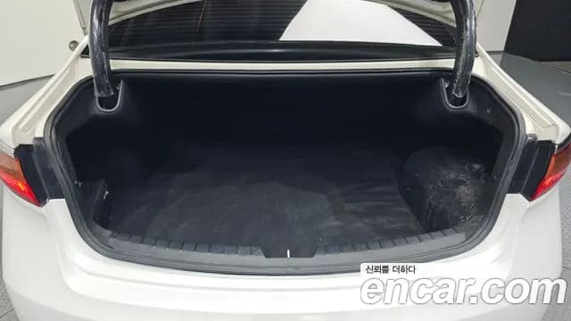 2017 Kia All New K7 Hybrid Prestige Sold VIN KNALA41GBHA005343 – photo 17 2017 Kia All New K7 Hybrid Prestige Sold VIN KNALA41GBHA005343 – photo 17