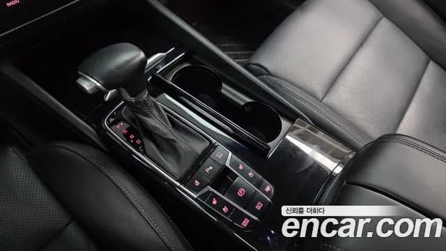 2018 Kia All New K7 Hybrid Noblesse Sold VIN KNALA41GBJA007732 – trunk area 2018 Kia All New K7 Hybrid Noblesse Sold VIN KNALA41GBJA007732 – trunk area