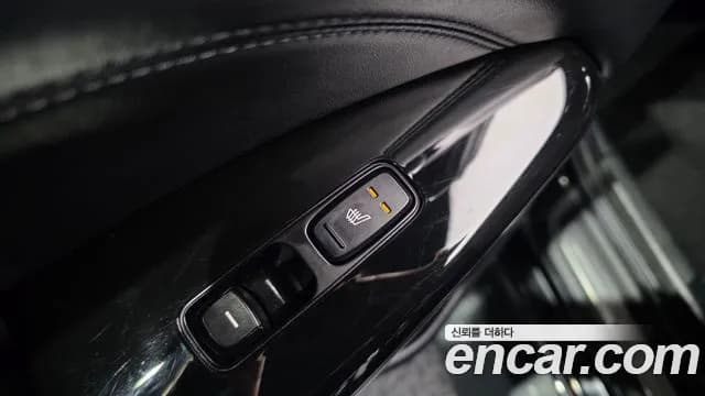 2018 Kia All New K7 Hybrid Noblesse Sold VIN KNALA41GBJA008775 – front exterior 2018 Kia All New K7 Hybrid Noblesse Sold VIN KNALA41GBJA008775 – front exterior