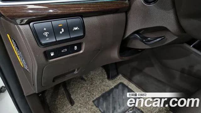 2019 Kia All New K7 Hybrid Noblesse Sold VIN KNALA41GBKA016892 – exterior detail 2019 Kia All New K7 Hybrid Noblesse Sold VIN KNALA41GBKA016892 – exterior detail