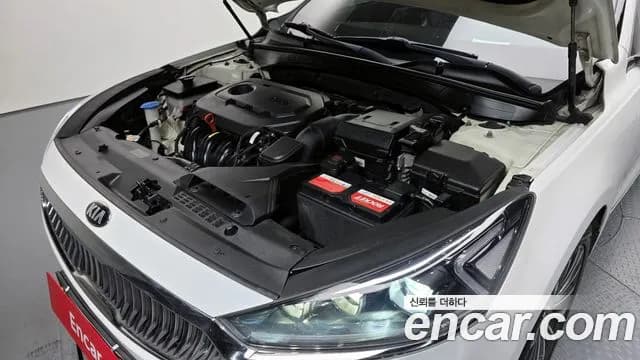 2017 Kia All New K7 2.4 GDI Limited Edition Sold VIN KNALB415BHA060723 – trunk area 2017 Kia All New K7 2.4 GDI Limited Edition Sold VIN KNALB415BHA060723 – trunk area