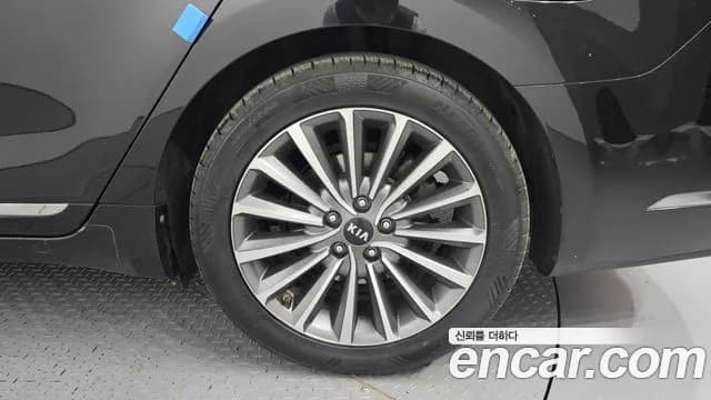 2017 Kia All New K7 2.4 GDI Prestige Sold VIN KNALB415BHA071044 – dashboard 2017 Kia All New K7 2.4 GDI Prestige Sold VIN KNALB415BHA071044 – dashboard