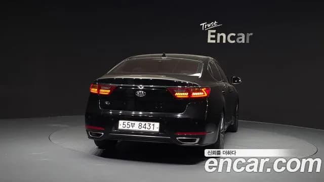 2017 Kia All New K7 2.4 GDI Limited Sold VIN KNALB415BHA071861 – front exterior 2017 Kia All New K7 2.4 GDI Limited Sold VIN KNALB415BHA071861 – front exterior
