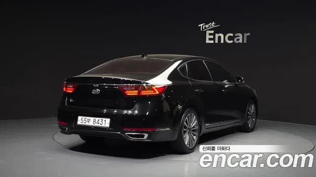 2017 Kia All New K7 2.4 GDI Limited Sold VIN KNALB415BHA071861 – rear exterior 2017 Kia All New K7 2.4 GDI Limited Sold VIN KNALB415BHA071861 – rear exterior