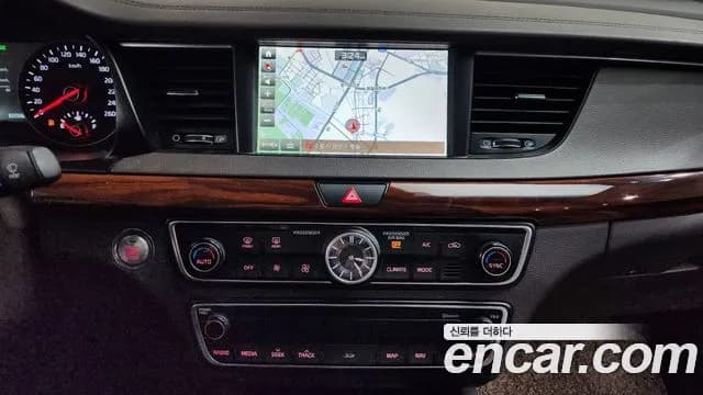 2017 Kia All New K7 2.4 GDI Limited Sold VIN KNALB415BHA080381 – rear exterior 2017 Kia All New K7 2.4 GDI Limited Sold VIN KNALB415BHA080381 – rear exterior