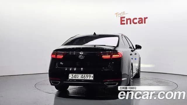 2017 Kia All New K7 2.4 GDI Limited Sold VIN KNALB415BHA082961 – front exterior 2017 Kia All New K7 2.4 GDI Limited Sold VIN KNALB415BHA082961 – front exterior