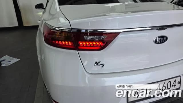 2017 Kia All New K7 2.4 GDI Prestige Sold VIN KNALB415BHA110910 – photo 14 2017 Kia All New K7 2.4 GDI Prestige Sold VIN KNALB415BHA110910 – photo 14