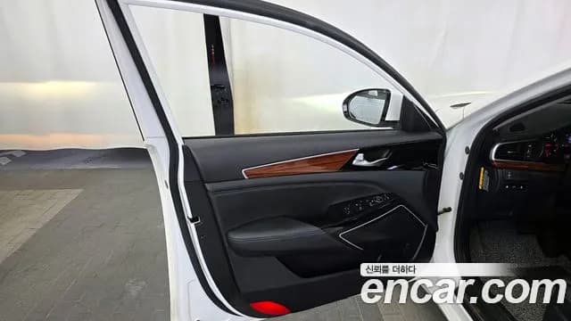 2017 Kia All New K7 2.4 GDI Prestige Sold VIN KNALB415BHA110910 – photo 16 2017 Kia All New K7 2.4 GDI Prestige Sold VIN KNALB415BHA110910 – photo 16