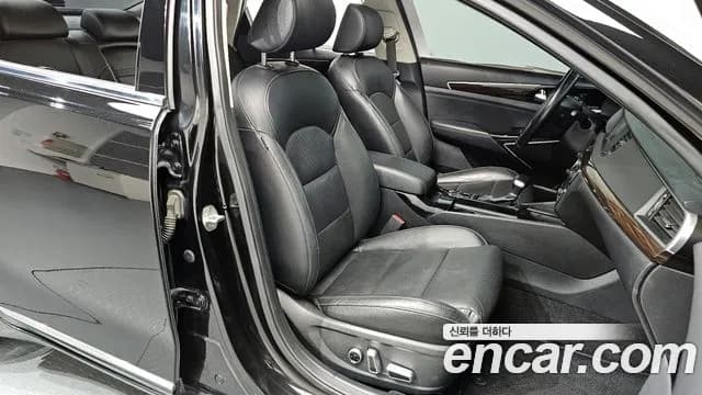 2018 Kia All New K7 2.4 GDI Limited Sold VIN KNALB415BJA120805 – rear exterior 2018 Kia All New K7 2.4 GDI Limited Sold VIN KNALB415BJA120805 – rear exterior
