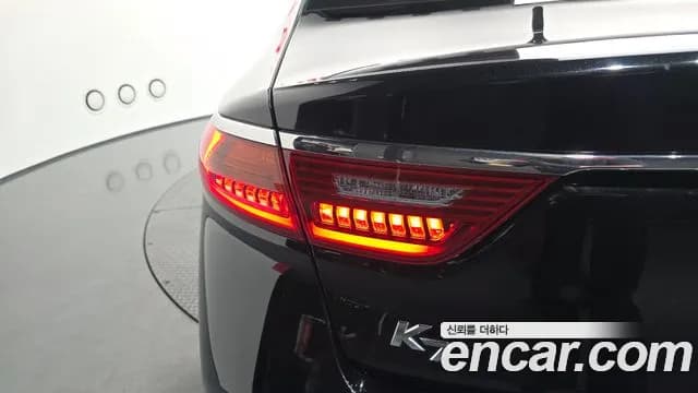2018 Kia All New K7 2.4 GDI Limited Sold VIN KNALB415BJA146369 – trunk area 2018 Kia All New K7 2.4 GDI Limited Sold VIN KNALB415BJA146369 – trunk area